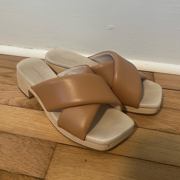 Sanctuary lively soft leather wooden platforms - Picture 2 of 4